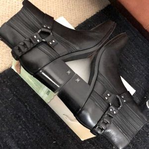 SAM EDELMAN (9) leather booties